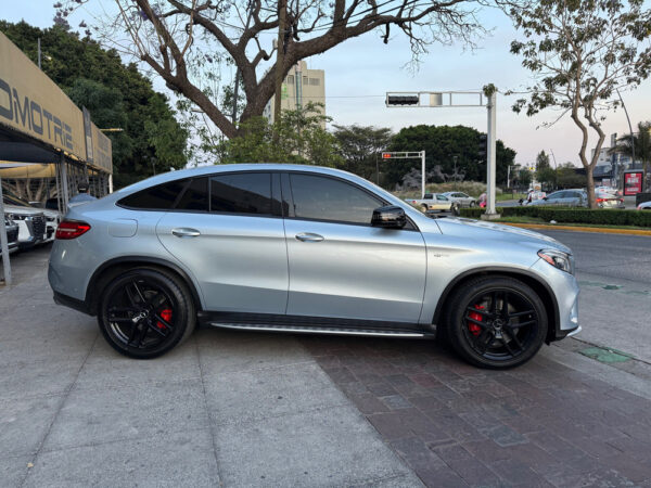 Mercedes-benz Clase Gle 3.0 Coupe 43 Amg At - Imagen 21
