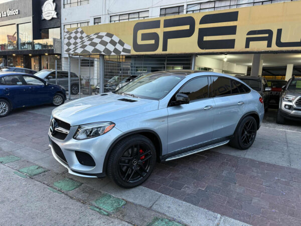 Mercedes-benz Clase Gle 3.0 Coupe 43 Amg At - Imagen 33